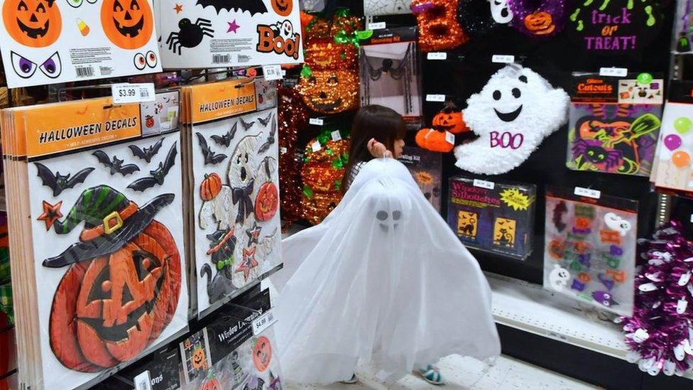 Shop-full-of-halloween-decorations-pumpkins-ghosts-supermarket