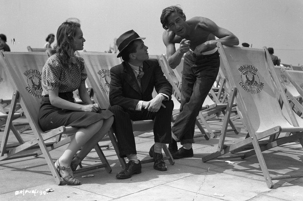 Richard Attenborough , Carol Marsh, Brighton Beach