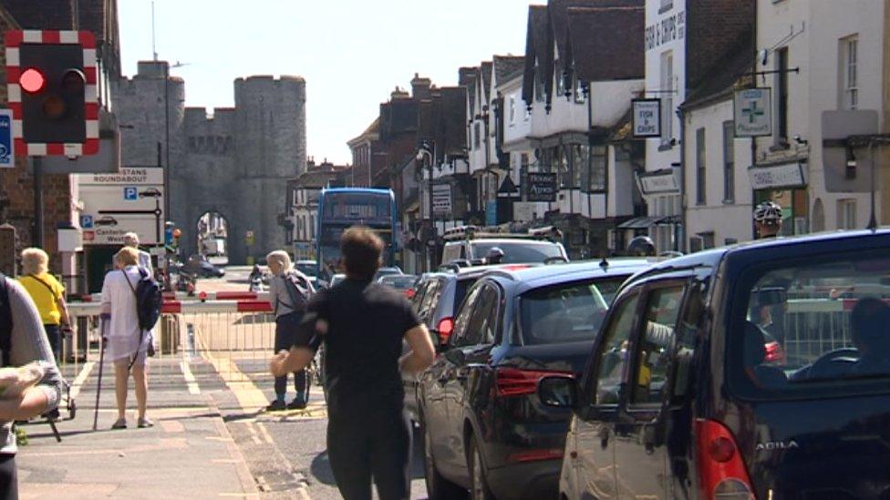 Traffic queuing at Canterbury West station