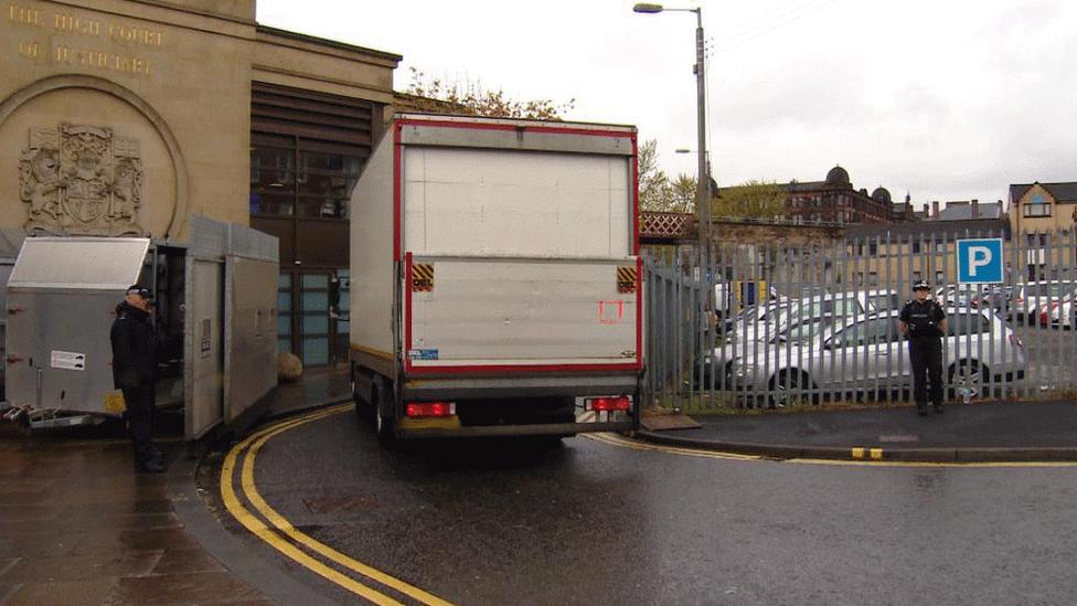 Lorry bringing the cocaine to court