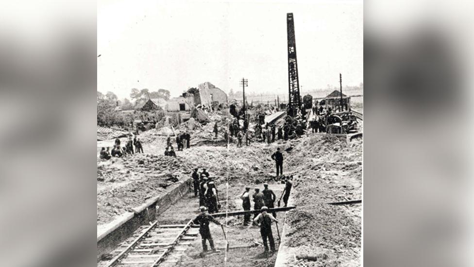 Aftermath of Soham rail disaster, 1944