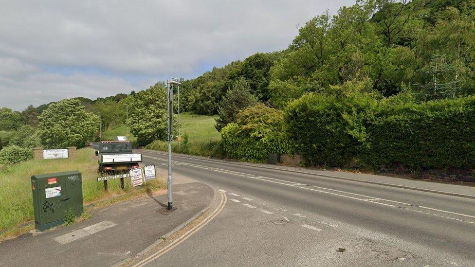 Burnley Road, between Mytholmroyd and Luddenfoot