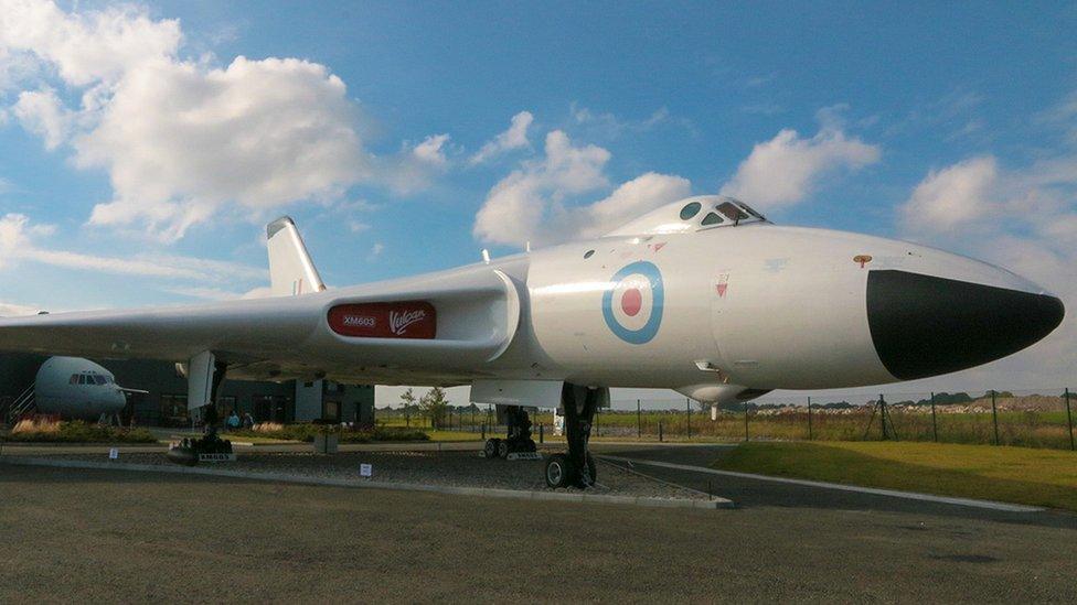 Restored Cold War Vulcan bomber goes on display - BBC News
