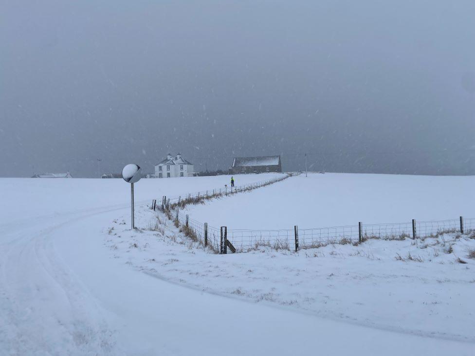 Snow in Cunningsburgh