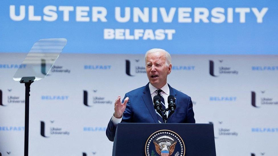 Joe Biden ym Mhrifysgol Ulster