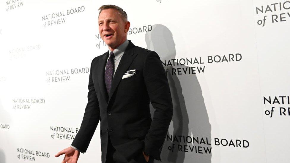 Daniel Craig