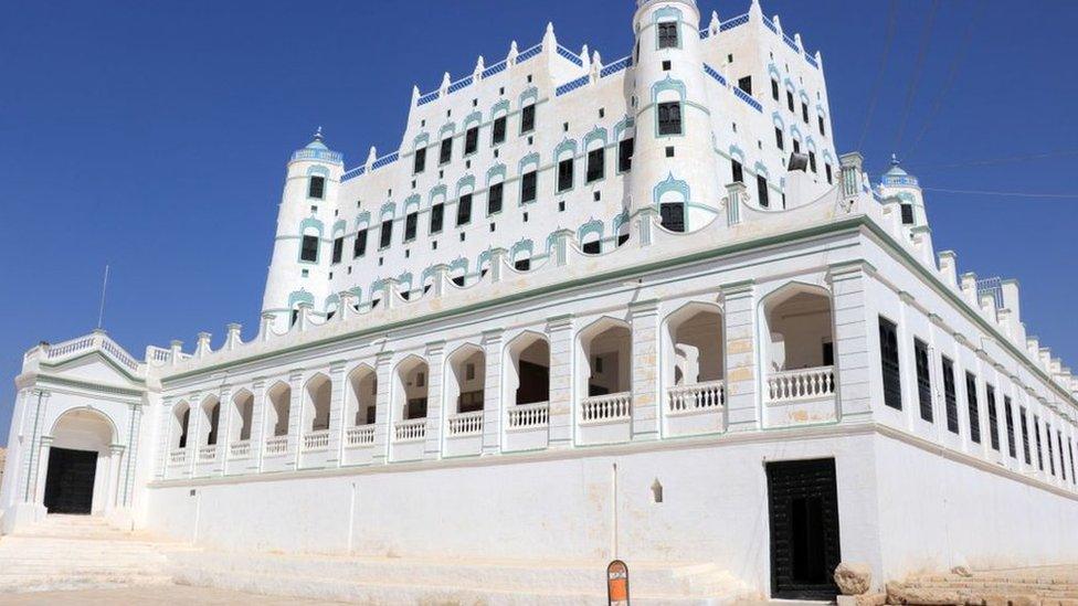 Exterior view of the mud-brick Seiyun Palace in Hadramawt province (15 October 2020)