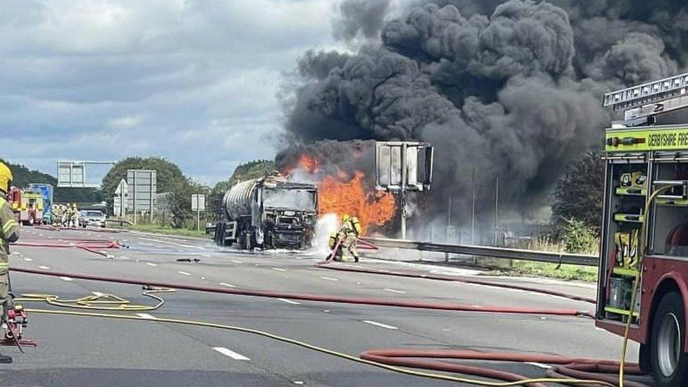 The fire on M1