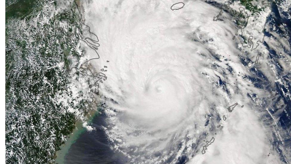 Typhoon Lingling seen by Nasa's Earth Observatory as it approached the Korea peninsula on Friday, 6 September