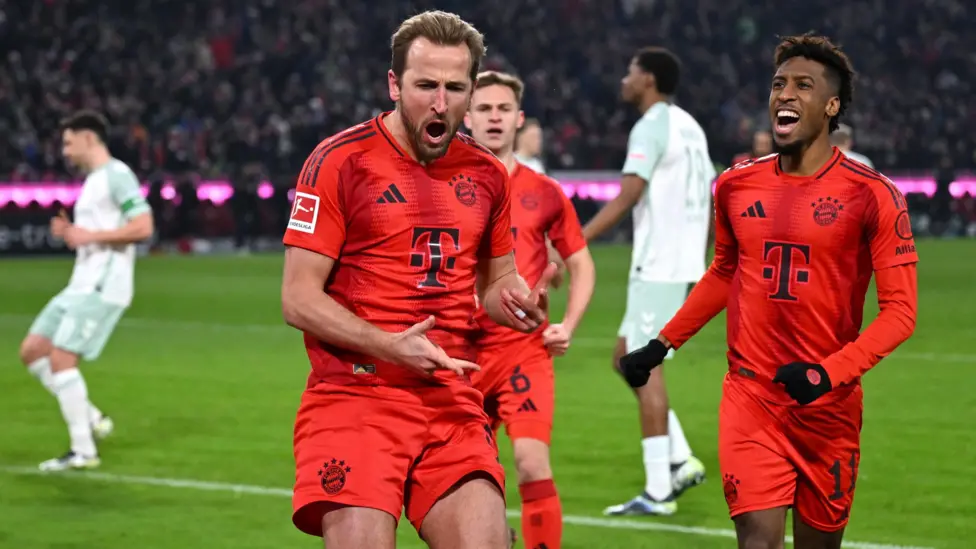 Kane scores two penalties as Bayern go nine clear