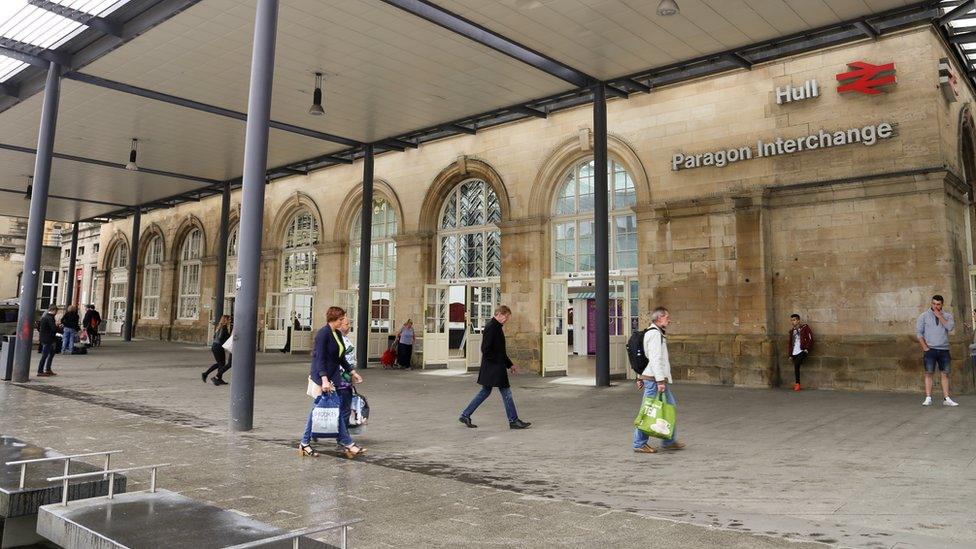 Hull train station