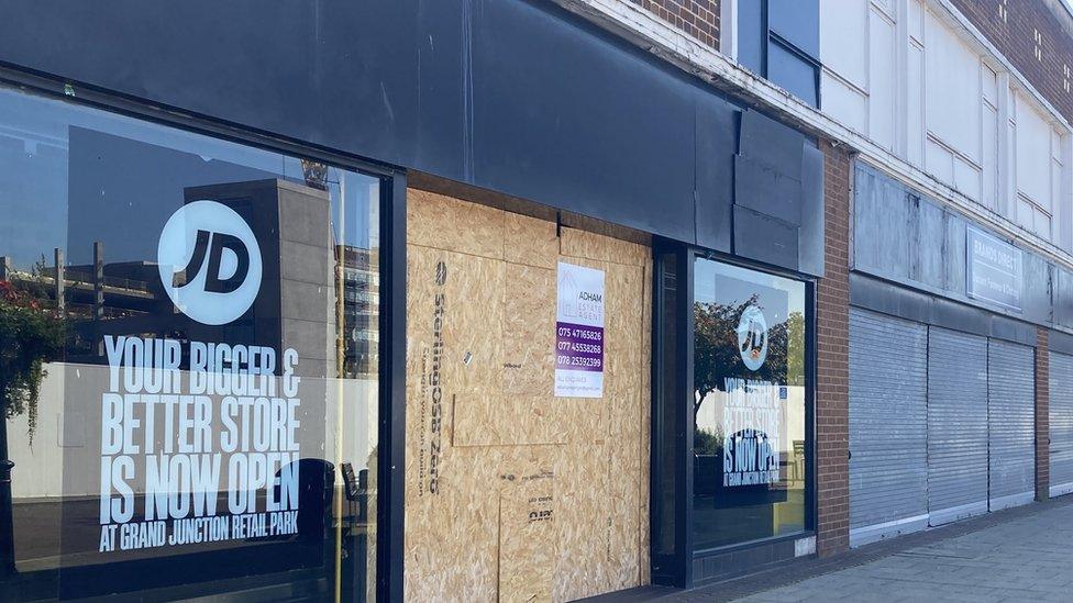 Closed down shops in Crewe town centre