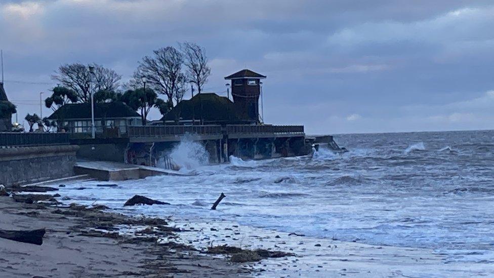 Exmouth Coastwatch lookout