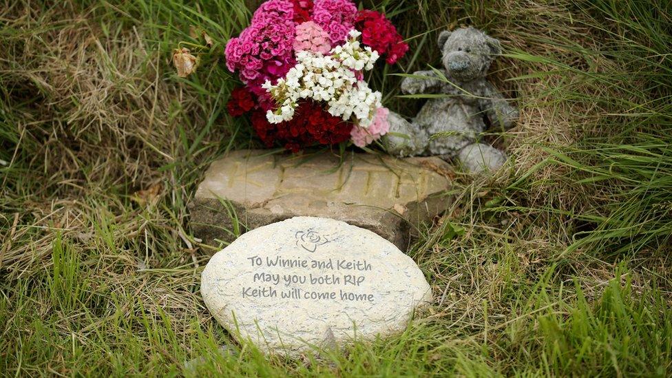 Plaque for Winnie Johnson and Keith Bennett