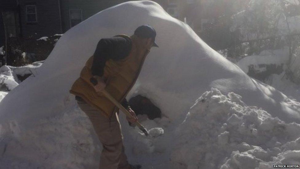 Making the igloo