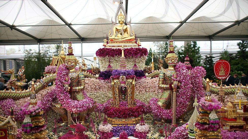 Thai-themed-garden-display.