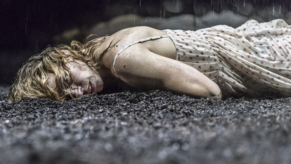 Billie Piper in Yerma