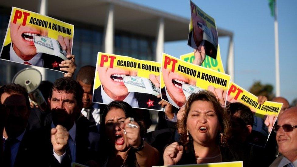 Protest against Dilma Rousseff in Brasilia (06 May 2016)