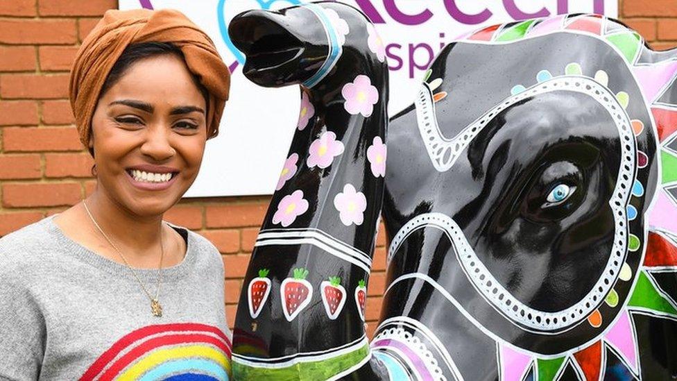 Nadiya Hussain and her elephant