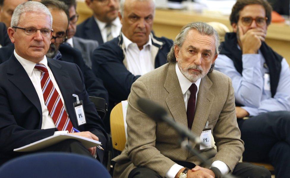 Francisco Correa (R), alleged ringleader of the "Gurtel" corruption case, attends the first day of the trial in the Gurtel political corruption scandal at the National Court of San Fernando de Henares, in Madrid, Spain, 4 October