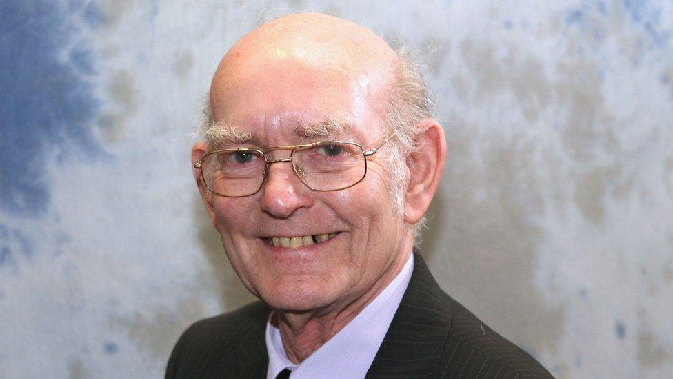 Tony Kelly