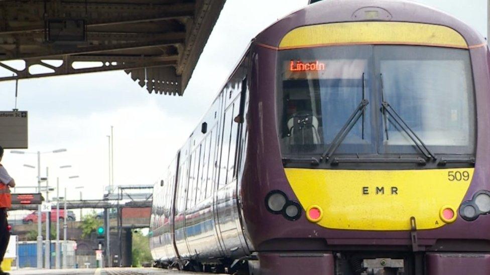 Train at Nottingham railway station