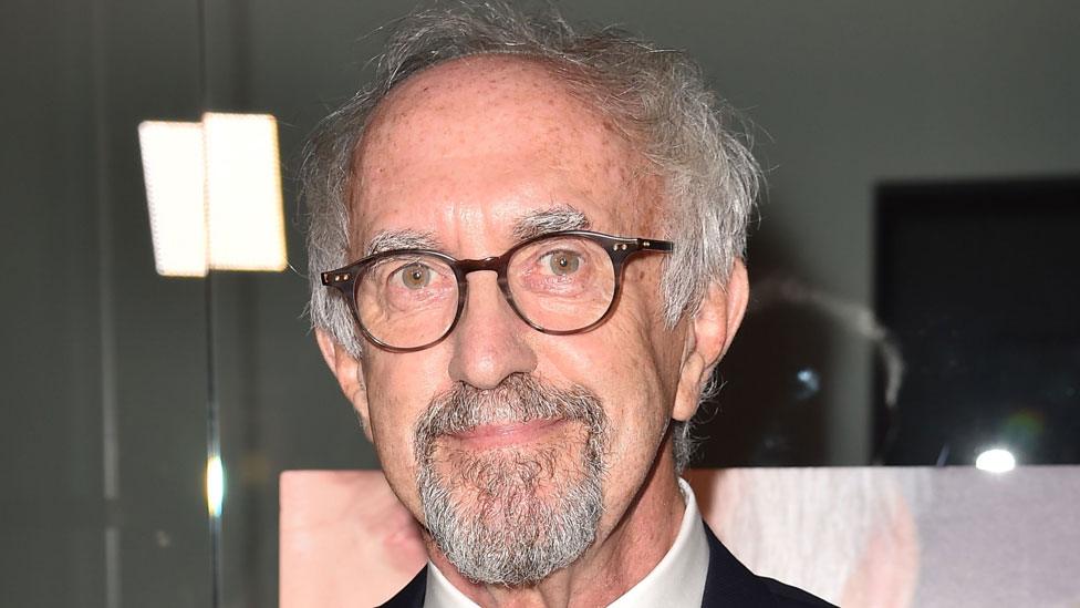 Jonathan Pryce