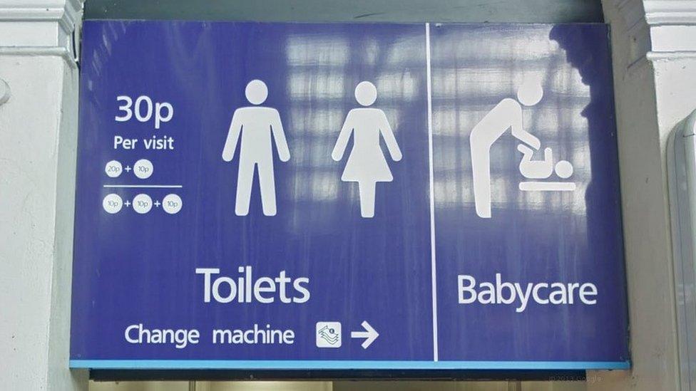 Toilets sign at Liverpool Lime Street