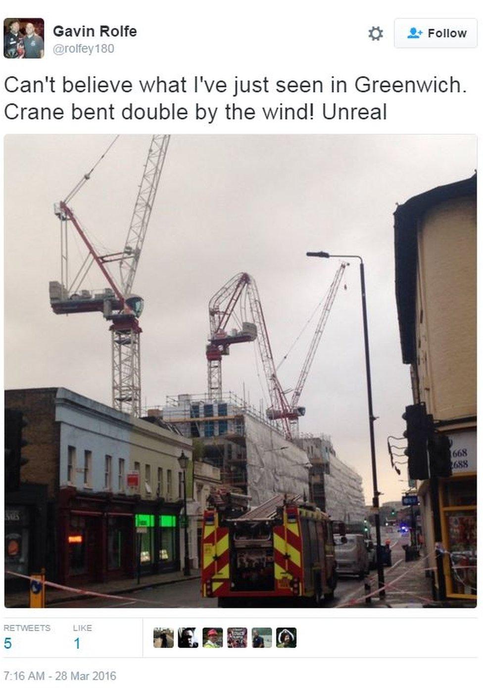 A collapsed crane, Greenwich, London. Credit: Gavin Rolfe on Twitter