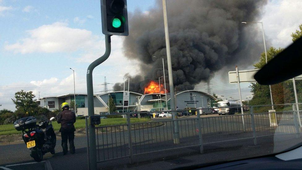 The fire at Burghley Road, Grays