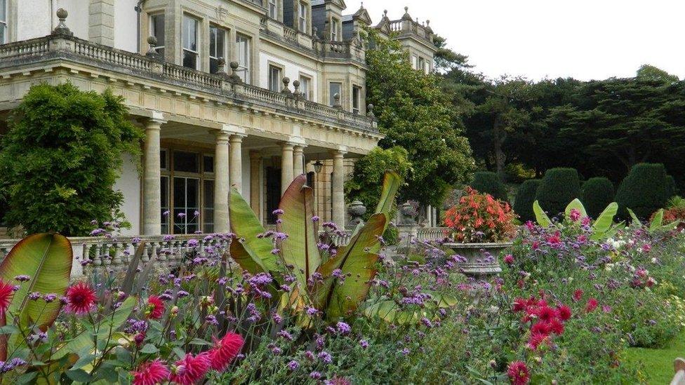 An autumnal afternoon walk around Dyffryn Gardens, in the Vale of Glamorgan, as captured by Ian Thompson