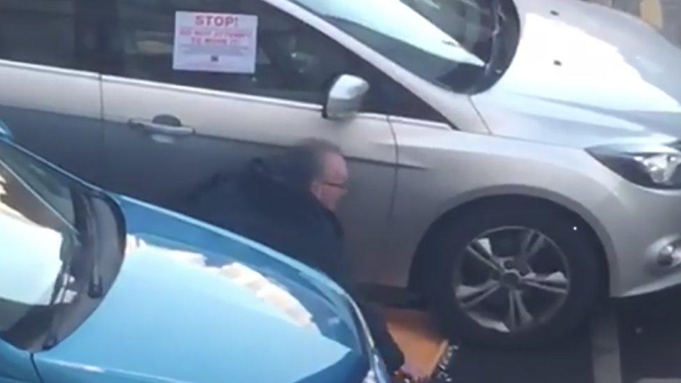 Gerry Kelly was filmed removing the clamp