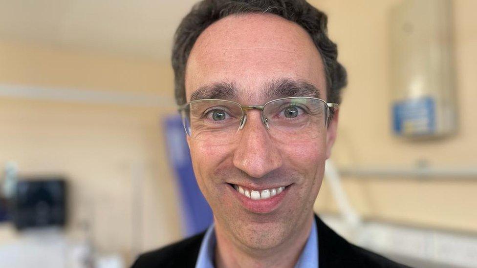 Dr Karim Kreft