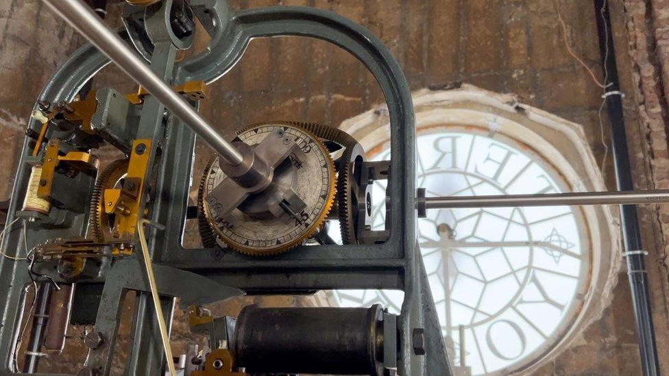 Inside workings of the Terry's clock