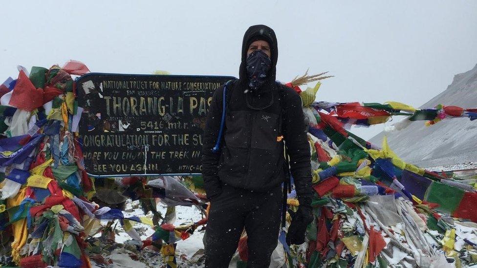 Siôn yn ardal cadwraeth Thorang-la Pass, Nepal