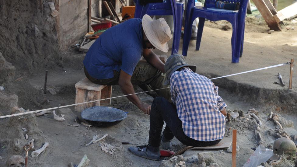 Excavations at the mass grave in Mannar