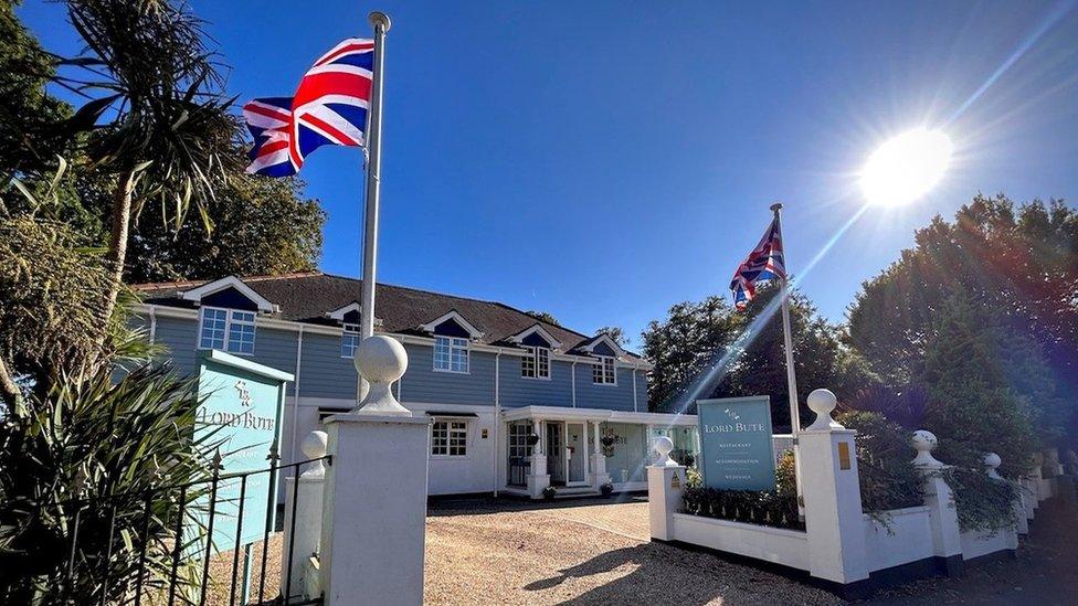 The Lord Bute hotel in Highcliffe