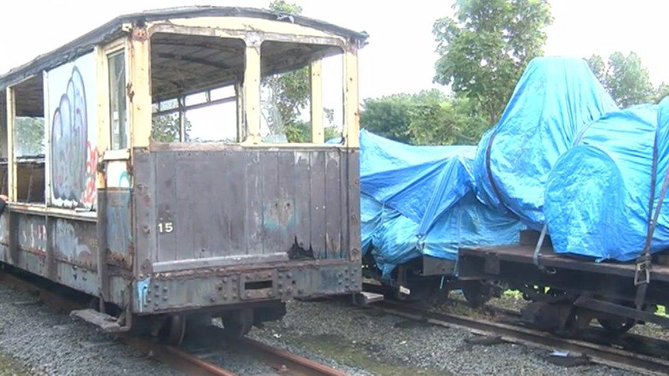 Train carriage