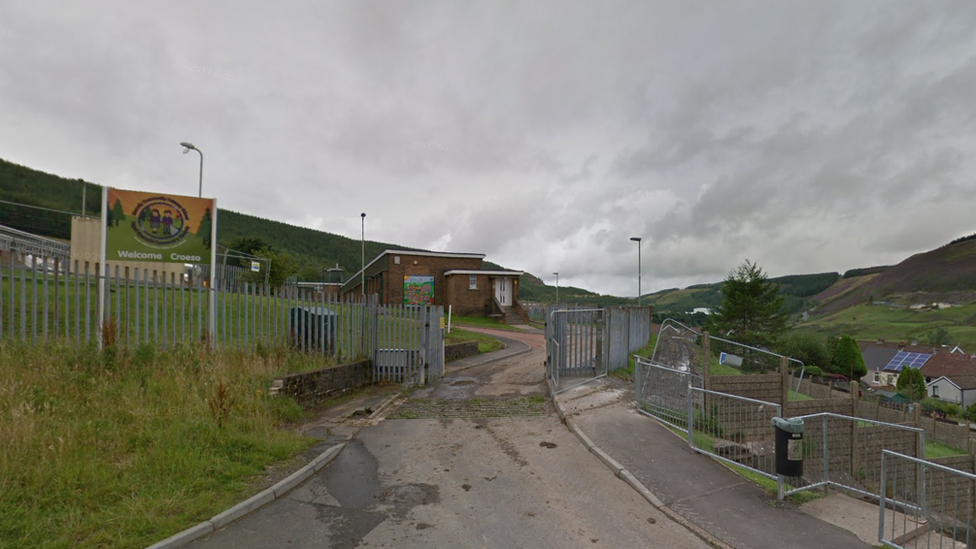 Maerdy Primary School entrance