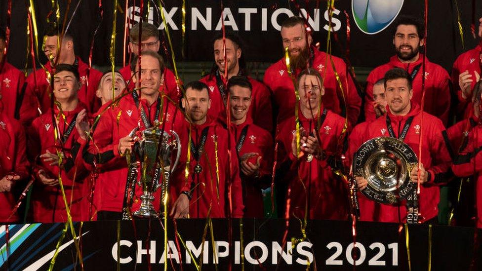 Wales win six nations.