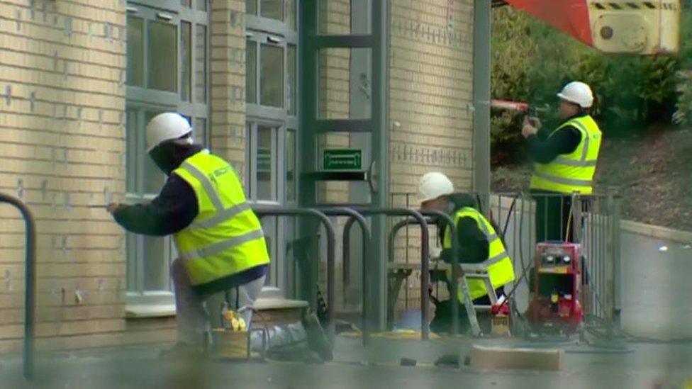 Workers on site at Oxgangs Primary School