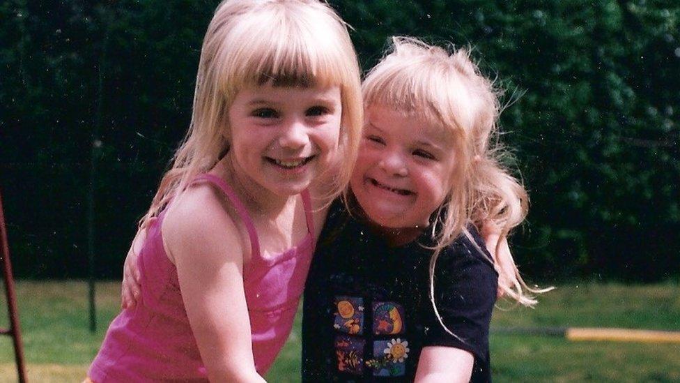 Heidi and Suzie as young children