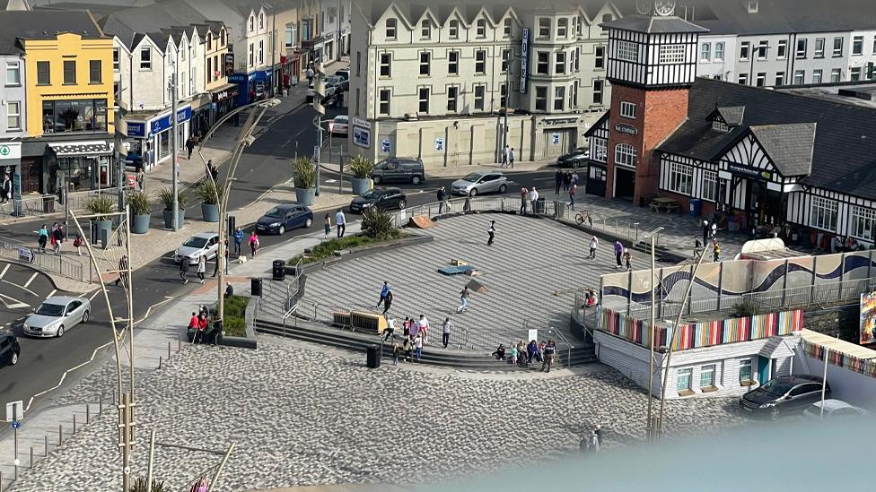 Skateboarding from above in Portrush