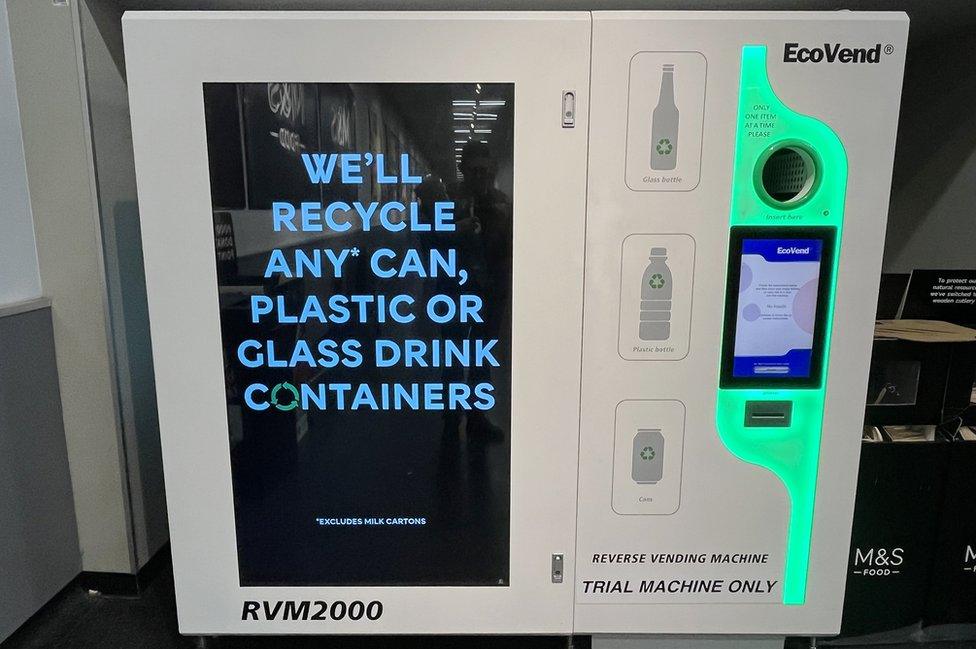 Reverse vending machine, Braehead