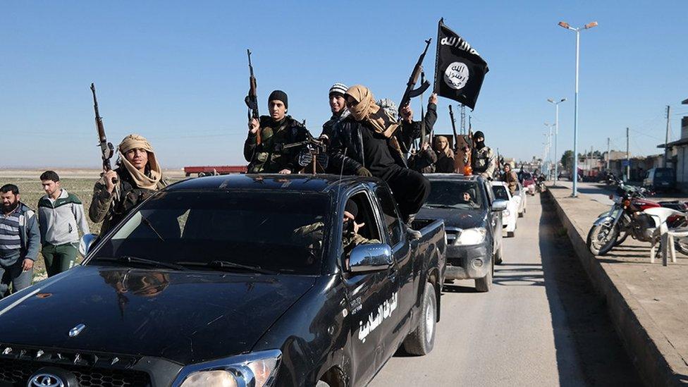 Islamic State militants on parade in Tal Abyad, Syria (24 December 2014)