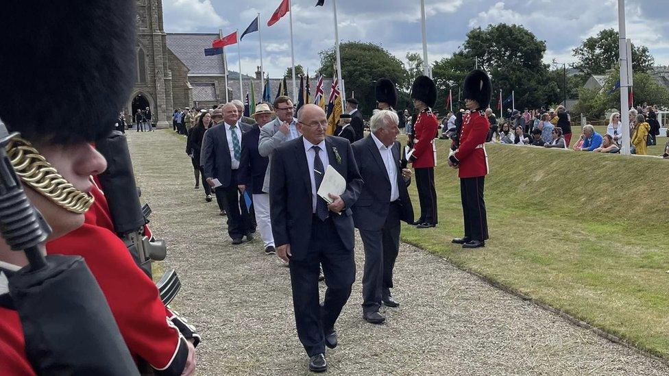 Petitioners walking towards Tynwald Hill