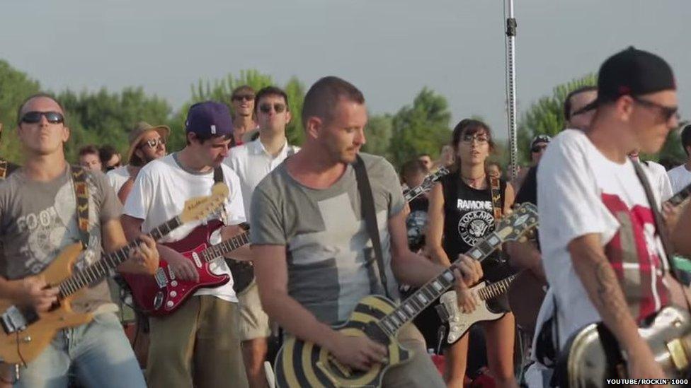 Fans sing Learn To Fly in Italy