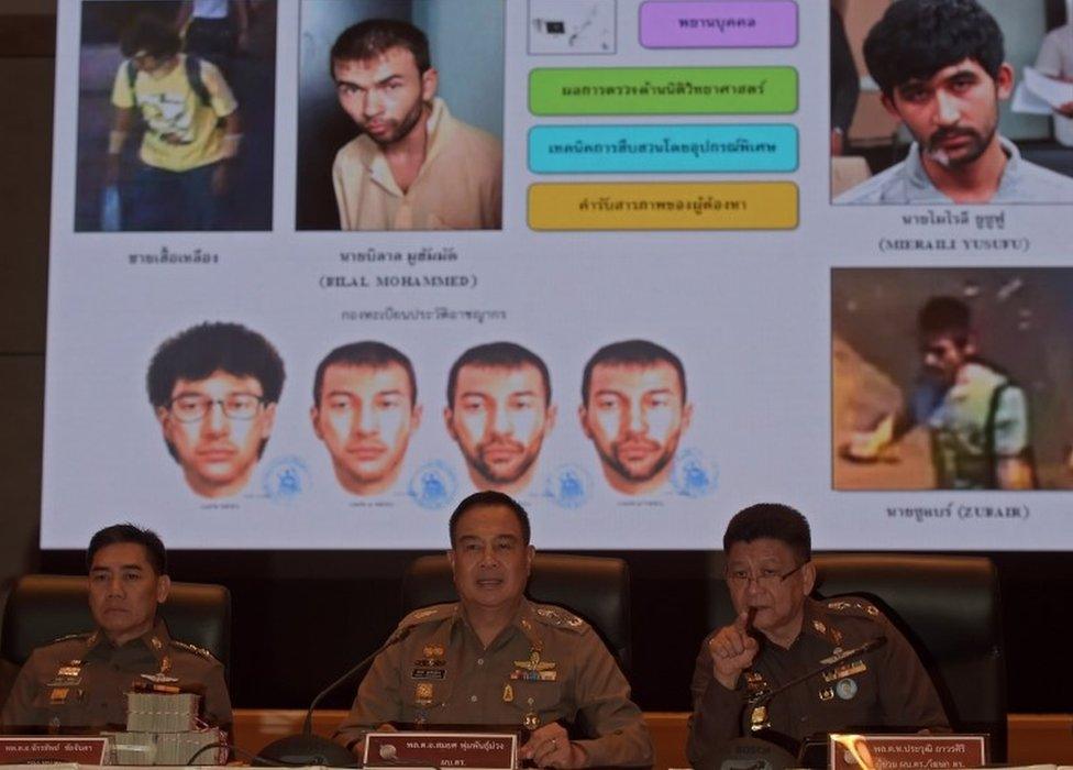 Thai National police chief General Somyot Poompanmuang (C) speaks during a news conference over the Erawan shrine attacks at the police headquarters in Bangkok on September 28, 2015.