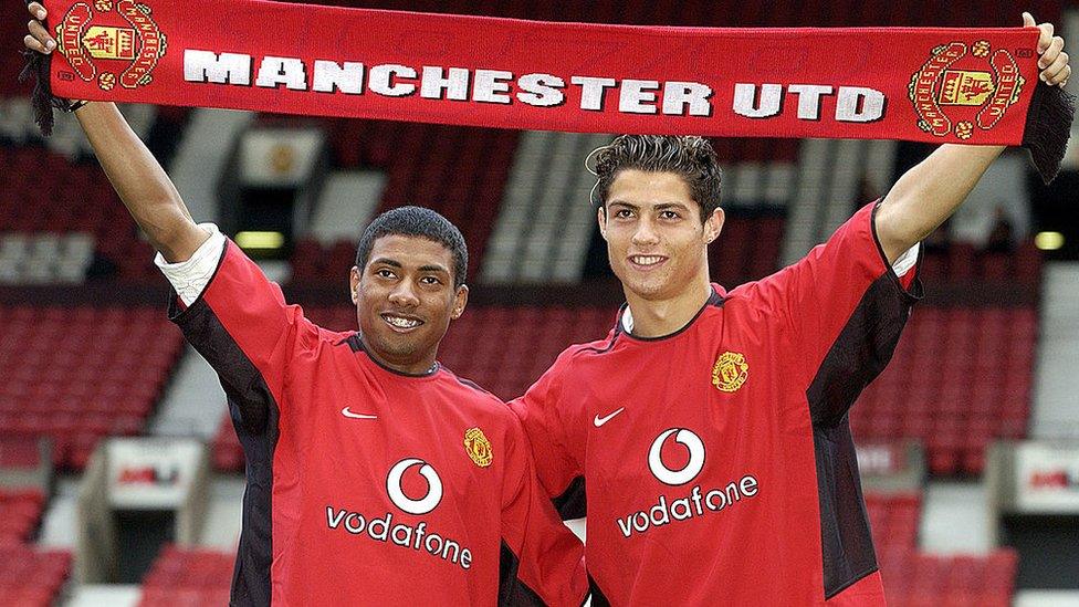 Kleberson and Ronaldo in 2003