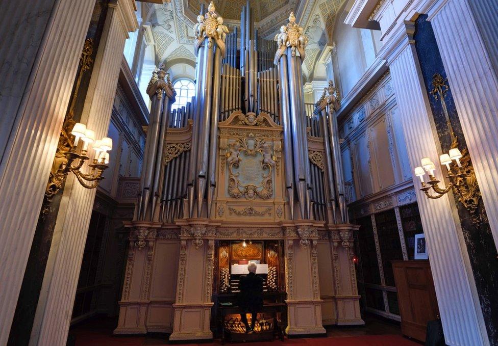 Willis organ at Blenheim Palace